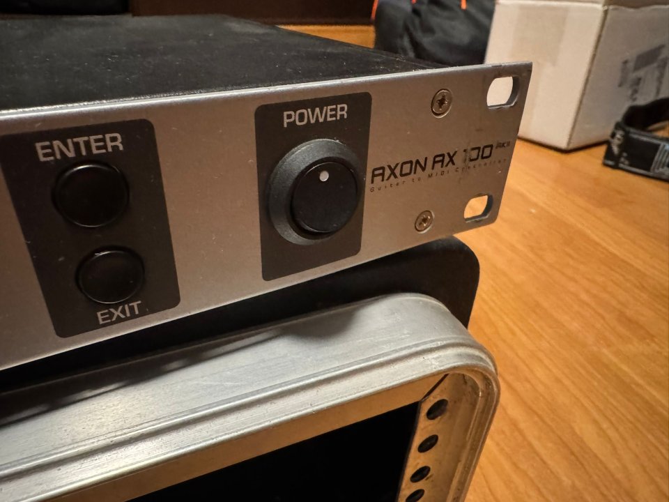 Terratec AXON AX-100 MKII de segunda mano · Foto 2 de 5 · Granada · 250 €