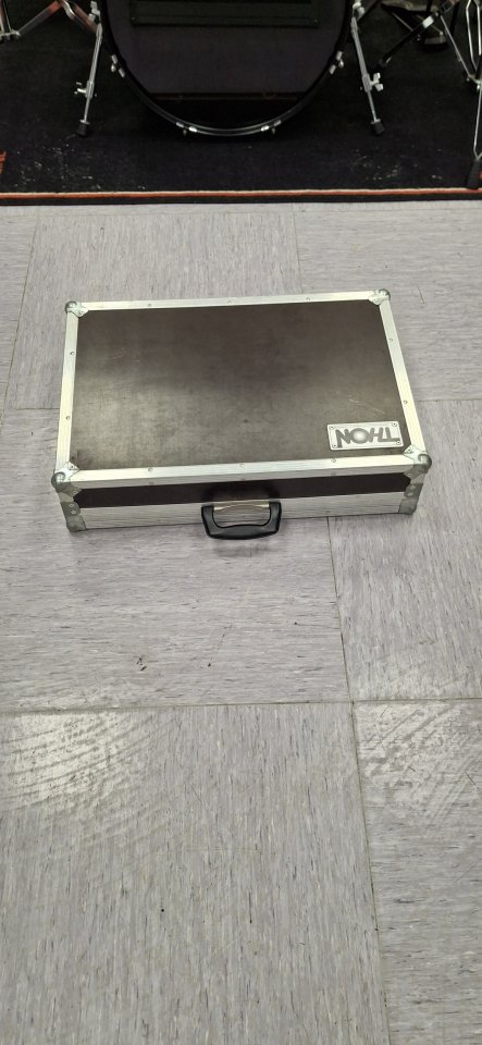 Line 6 Helix con flight case de segunda mano · Foto 3 de 6 · Gipuzkoa · 750 €