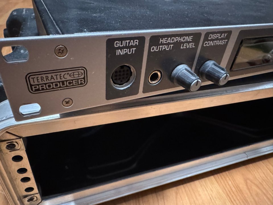 Terratec AXON AX-100 MKII de segunda mano · Foto 4 de 5 · Granada · 250 €