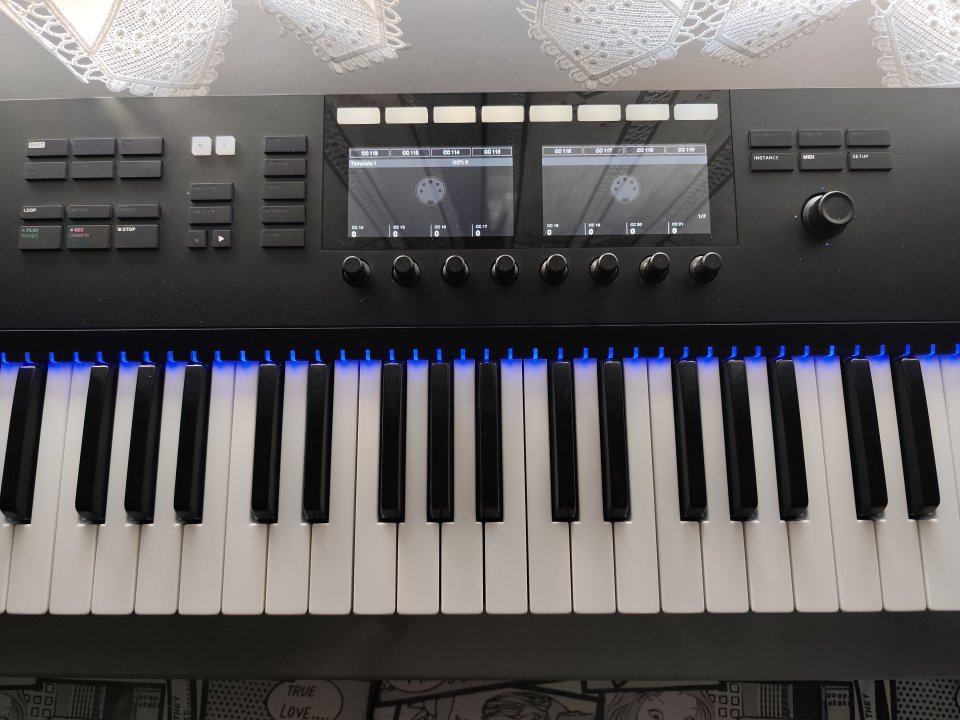 Komplete Kontrol S49 MK2