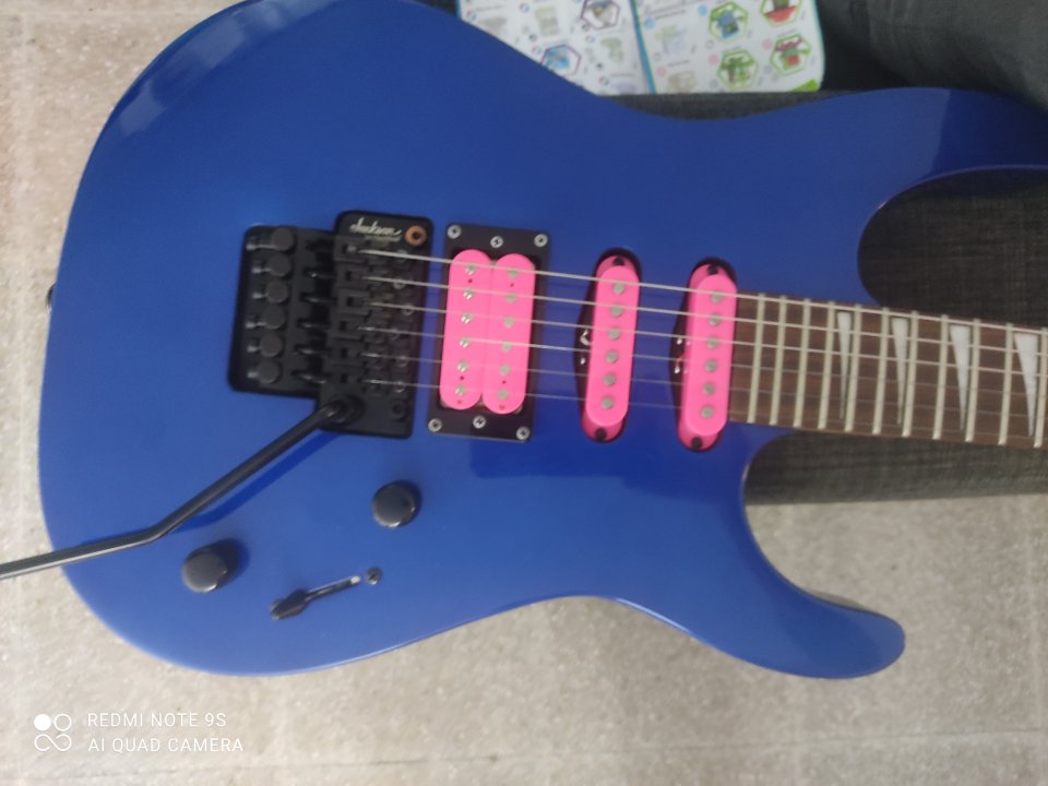 Guitarra Jackson dk3xr hss de segunda mano · Foto 4 de 4 · Barcelona · 380 €