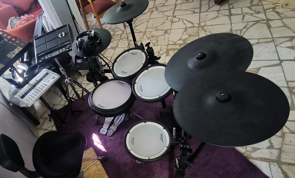 Roland TD-17KVX2 de segunda mano · Sevilla · 1000 €