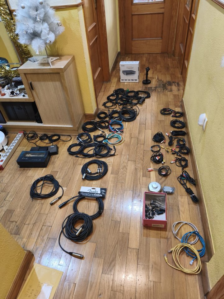 Cables y cosas audio, sonido y MIDI