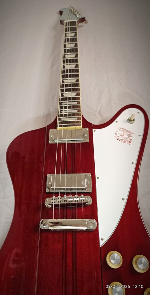 Epiphone Firebird wine red de segunda mano · Foto 2 de 7 · Barcelona · 650 €