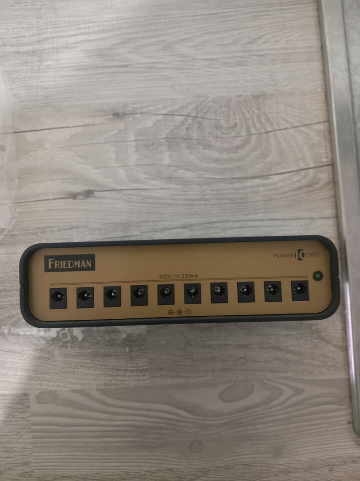 Fuente alimentacion Friedman power grid 10