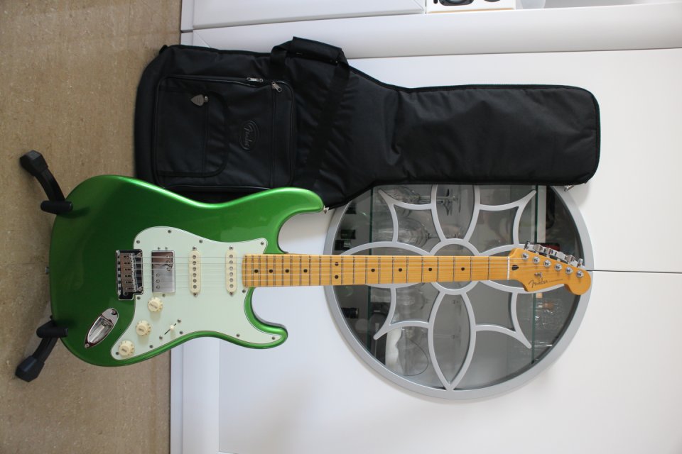 Fender Player Plus Stratocaster de segunda mano · Foto 2 de 10 · Valencia · 690 €