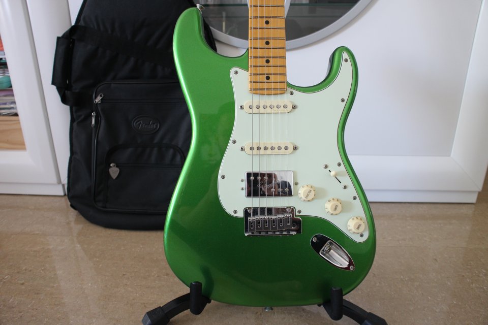 Fender Player Plus Stratocaster de segunda mano · Foto 1 de 10 · Valencia · 690 €