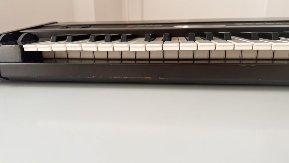 Yamaha DX7 original | Recién revisado + cartucho de segunda mano · Foto 9 de 10 · Cáceres · 699 €