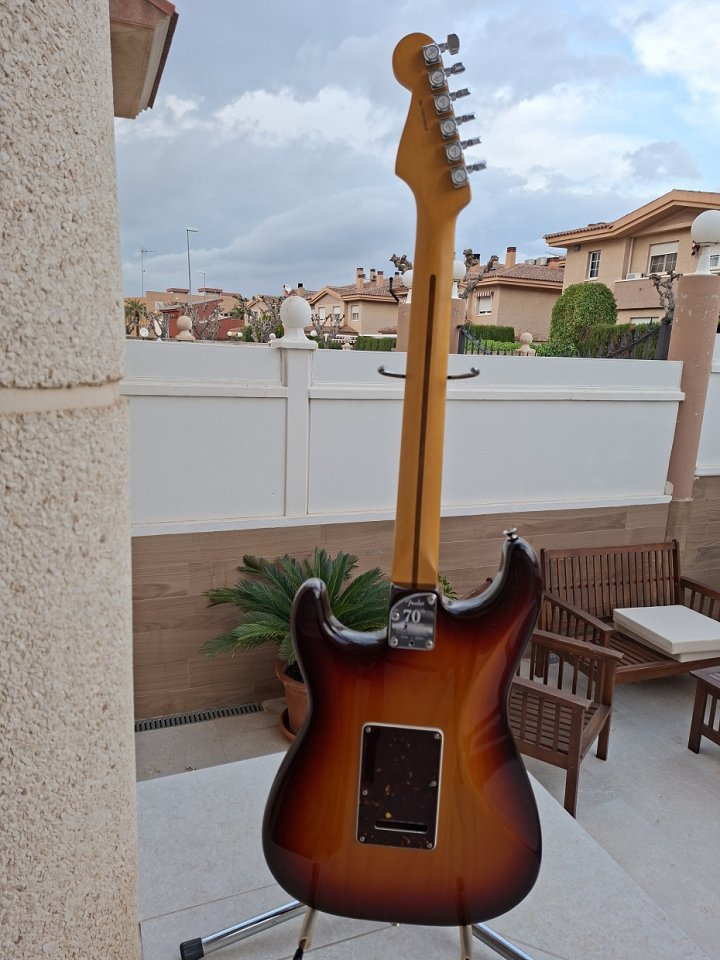 Fender Stratocaster Amercican Professional II 70th Anniversary Rw Comet Burst.