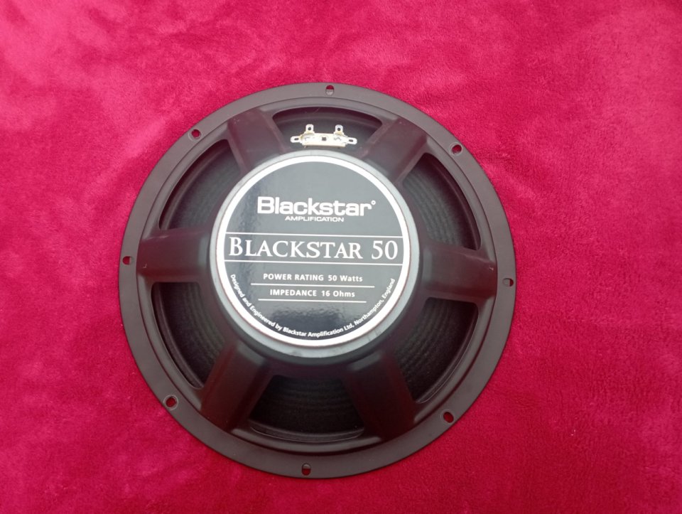 Altavoz Blackstar 50W de 16 ohmios y 12"