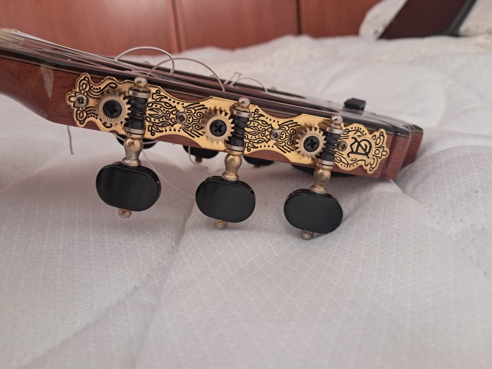 Guitarra Alhambra Concierto de segunda mano · Foto 8 de 10 · Alicante · 1900 €