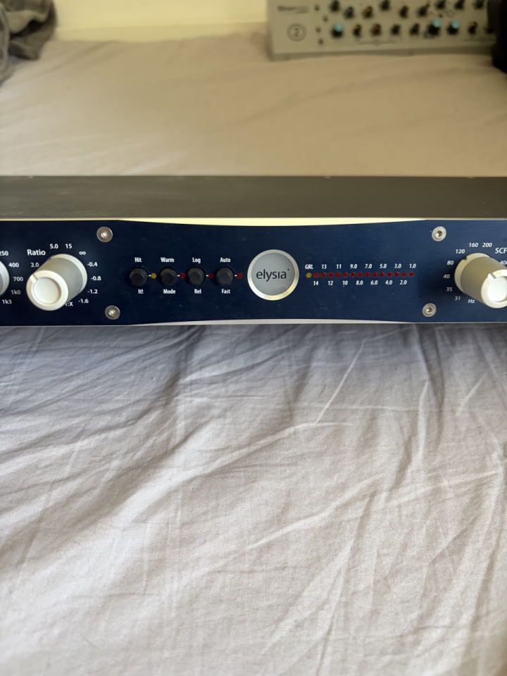 Elysia Xpressor Compresor Estereo de segunda mano · Foto 2 de 3 · Barcelona · 850 €