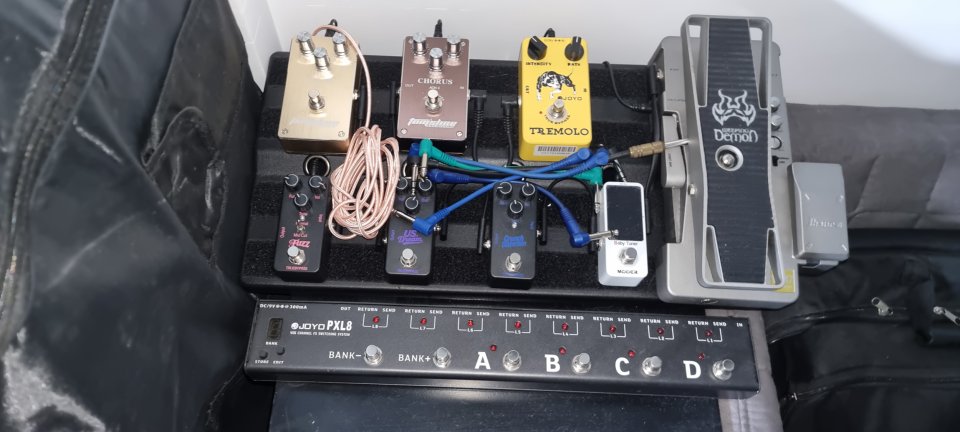 Pedalera completa de segunda mano · Foto 3 de 3 · Madrid · 200 €
