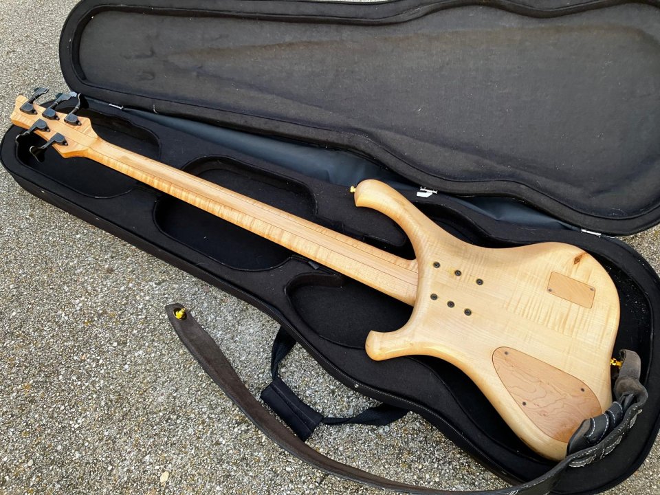 Bajo Marleaux Consat Signature 5 Cuerdas