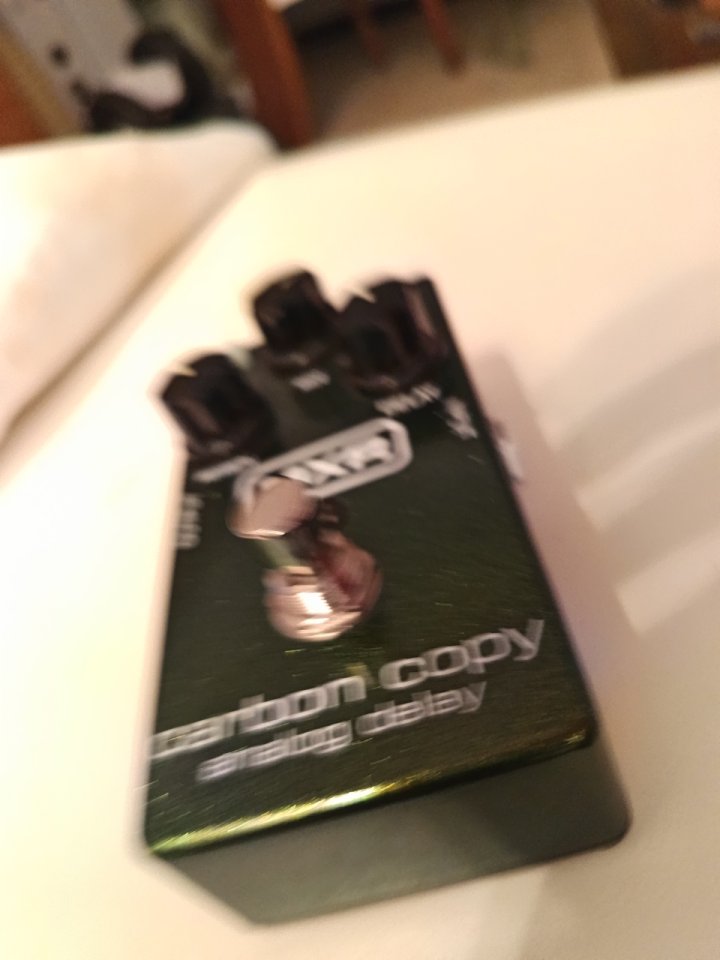 Vendo delay analógico MXR CARBON COPY de segunda mano · Foto 4 de 7 · Madrid · 100 €