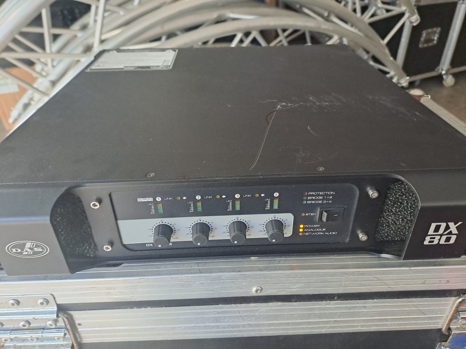 Amplificador Digital Das DX 80 4 Canales De 2000 Watios Rms Cada Uno