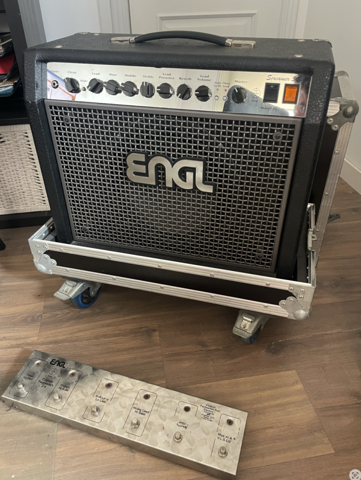 ENGL Screamer 50 + Pedalera Z5 + Flight case de segunda mano · Foto 2 de 3 · Valencia · 400 €