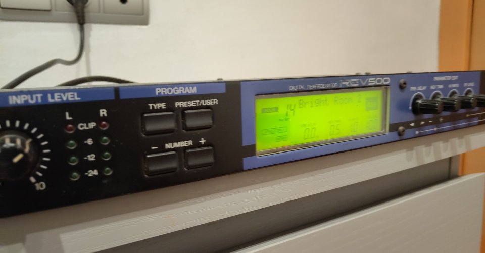 Cambio/vendo, multiefectos,ampli y pedal