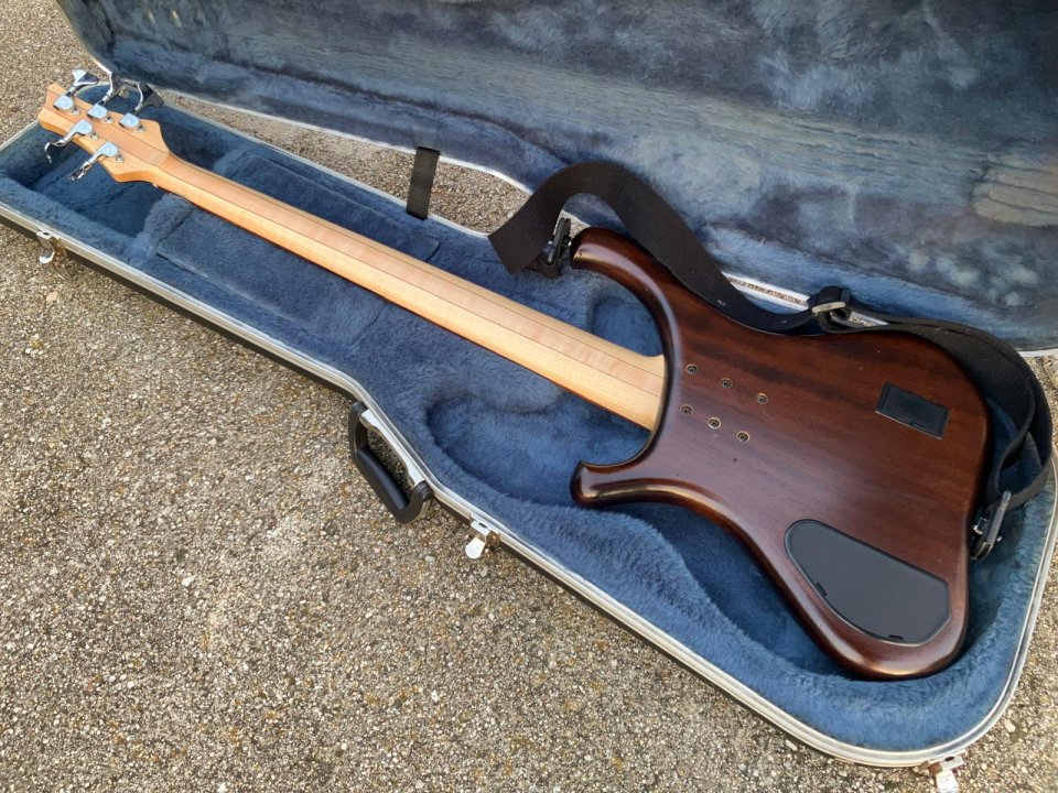 Marleaux Consat Fretless Signature 5 cuerdas