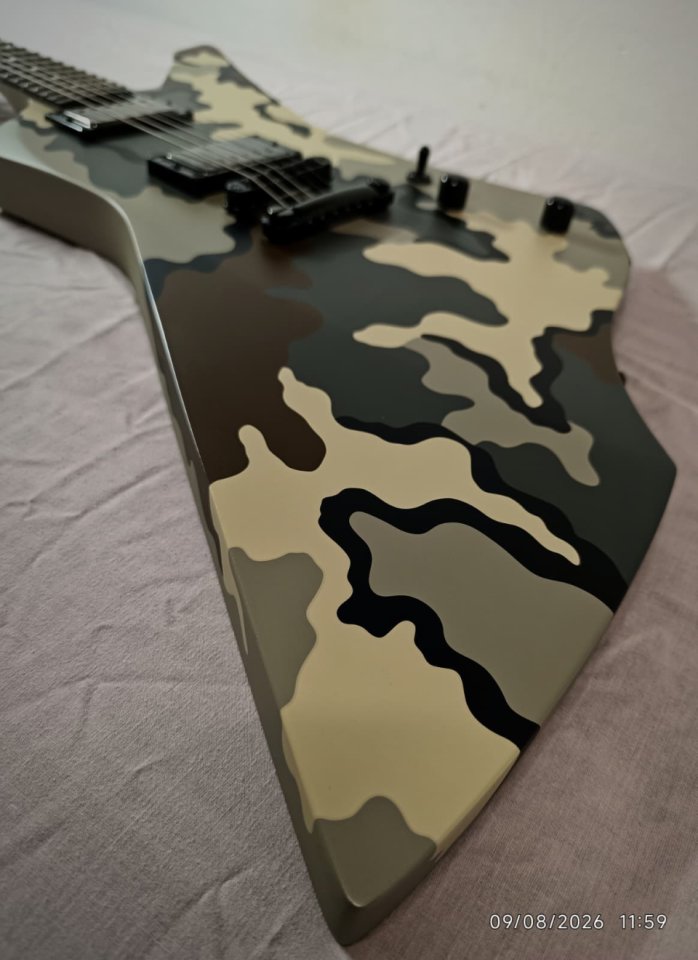 LTD Snakebyte camo de segunda mano · Foto 4 de 8 · Barcelona · 1600 €