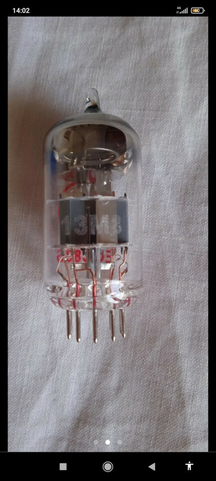 Valvulas 12ax7/ ecc83 JJ nuevas de segunda mano · Foto 2 de 3 · Madrid · 20 €