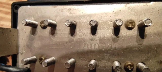 Guitarra headless de luthier.Pastilla SD Holdsworth de segunda mano · Foto 8 de 8 · Barcelona · 1200 €