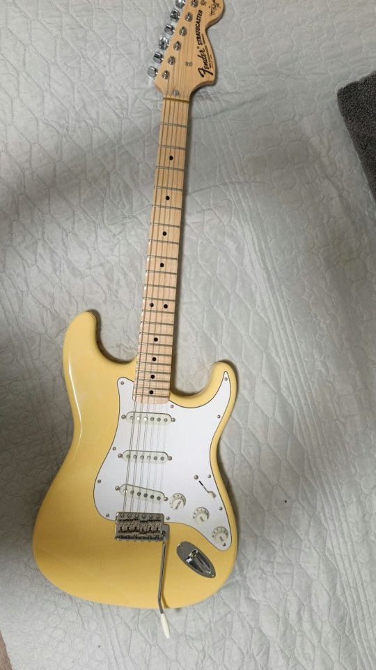 Fender Yngwie Malmsteen Stratocaster MIJ (Japan) - Mint / Como Nueva (2025) de segunda mano · Foto 3 de 4 · Madrid · 1850 €