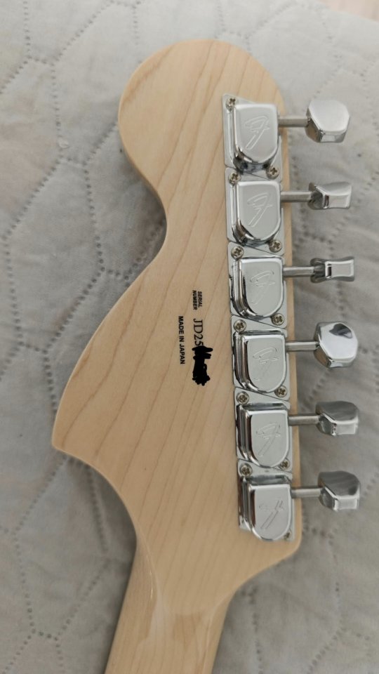 Fender Yngwie Malmsteen Stratocaster MIJ (Japan) - Mint / Como Nueva (2025) de segunda mano · Foto 4 de 4 · Madrid · 1850 €