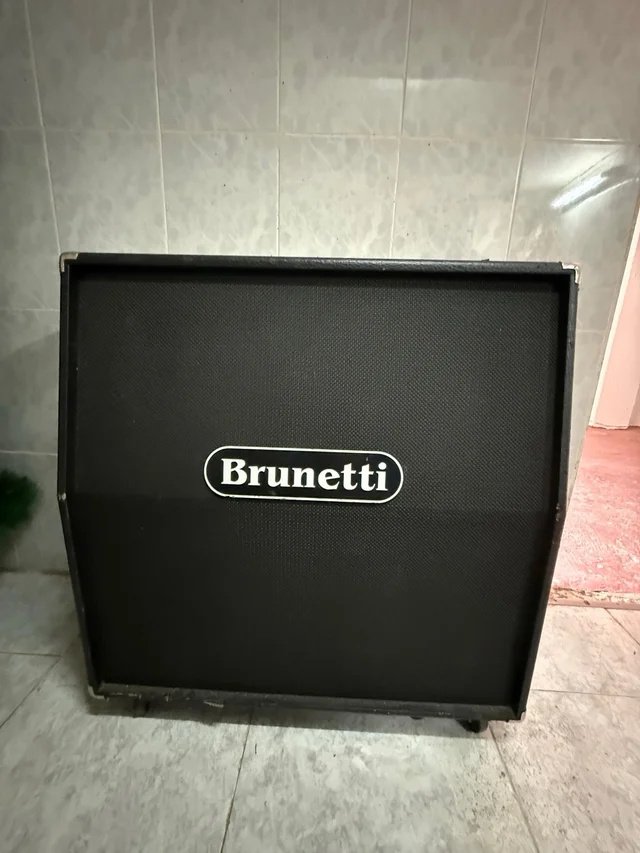 Pantalla Brunetti 4x12 XL Cab de segunda mano · Foto 1 de 9 · Cádiz · 250 €