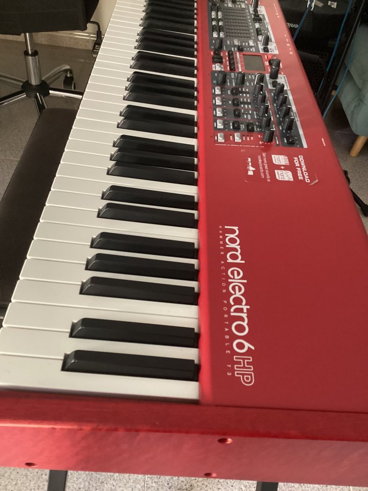 Nord electro 6 73 HP de segunda mano · Foto 2 de 3 · Barcelona · 2100 €