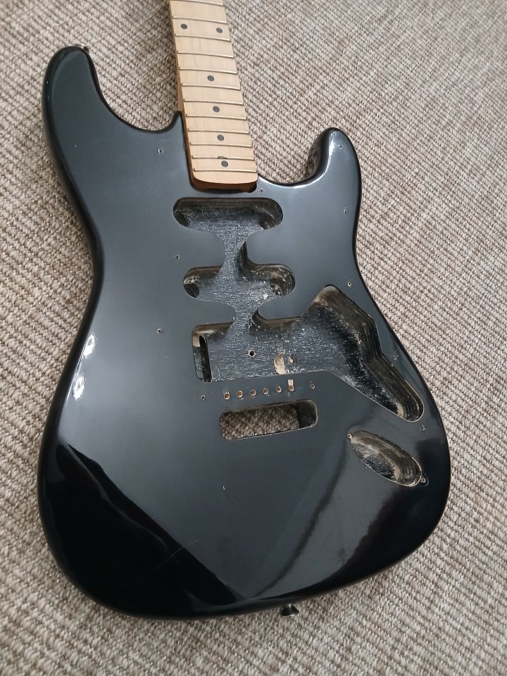 Cuerpo y mastil stratocaster