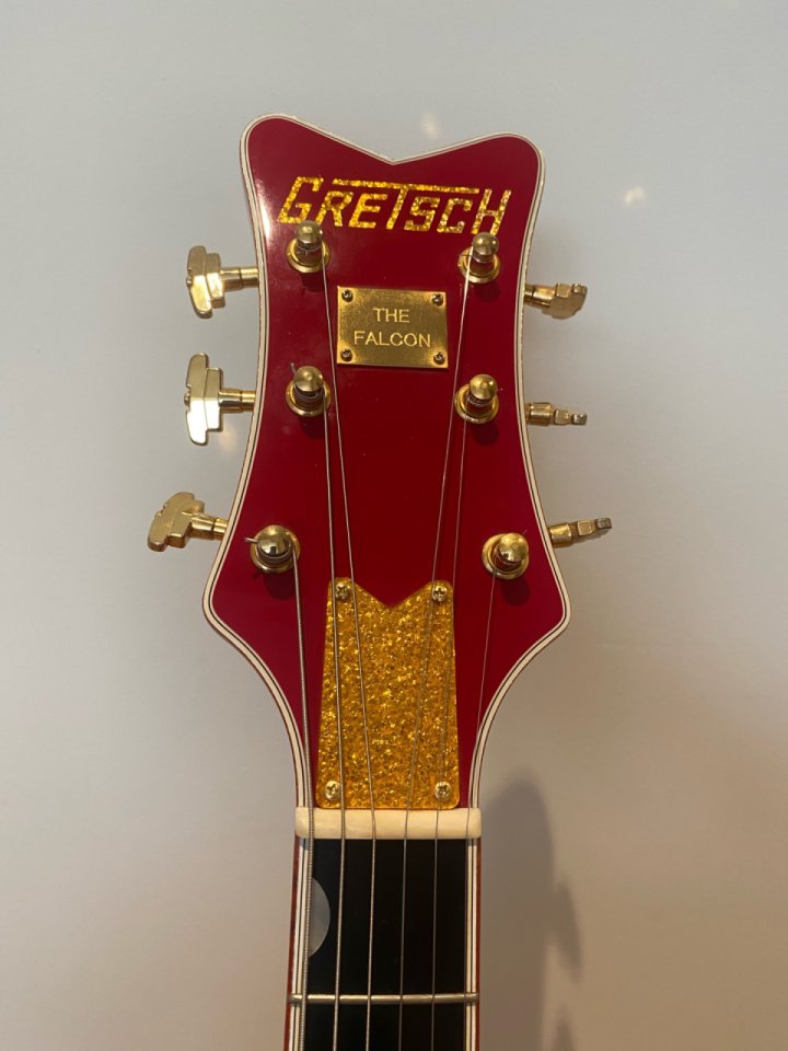 Gretsch G6136T-TVTAFR 2012 - Firebird red de segunda mano · Foto 4 de 10 · A Coruña · 3000 €