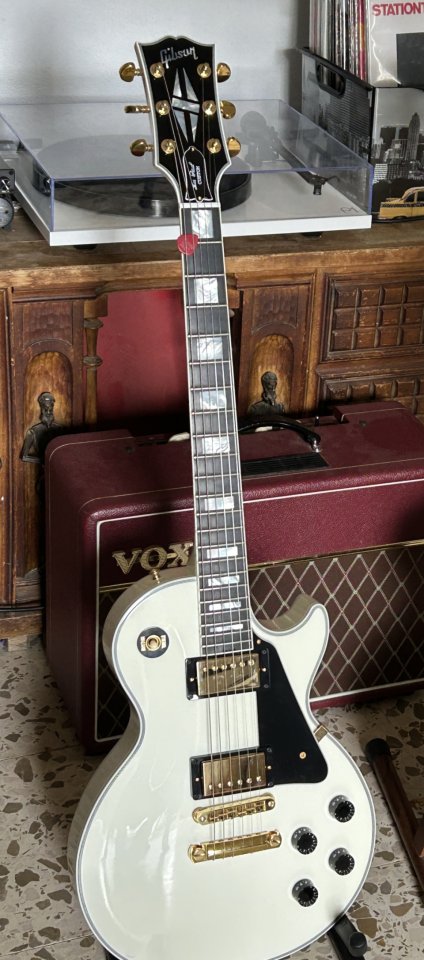 Gibson Les Paul Custom Alpine White de segunda mano · Foto 10 de 10 · Córdoba · 3700 €