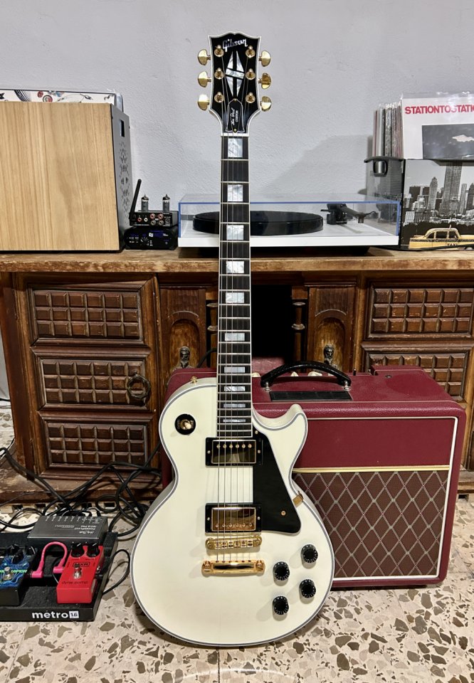 Gibson Les Paul Custom Alpine White de segunda mano · Foto 1 de 10 · Córdoba · 3700 €
