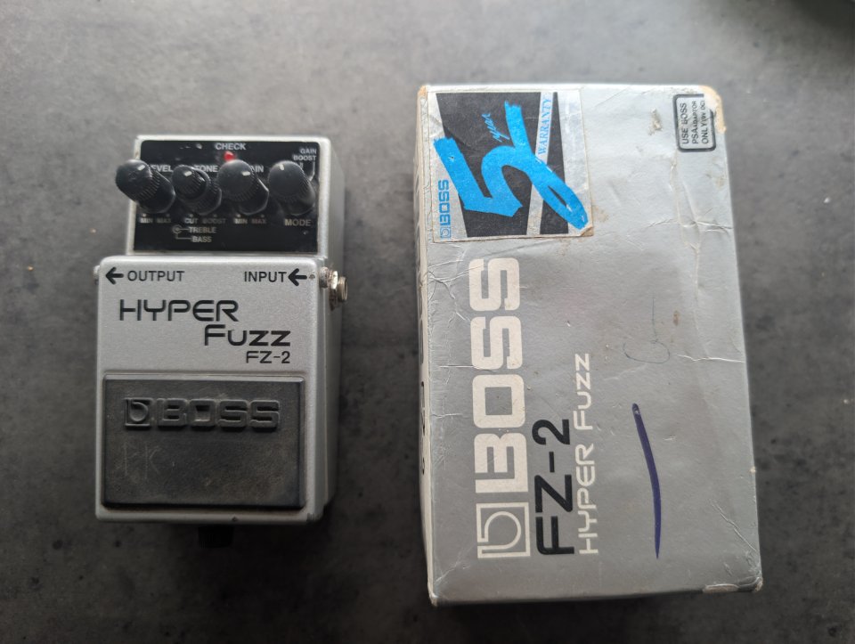 Boss fz-2 hyper fuzz de segunda mano · Bizkaia · 300 €