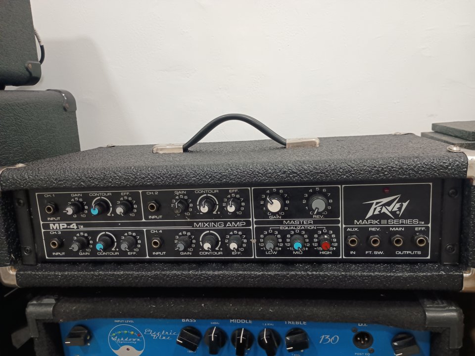 Peavey MP-4 Mark III de segunda mano · Foto 1 de 7 · Málaga · 100 €