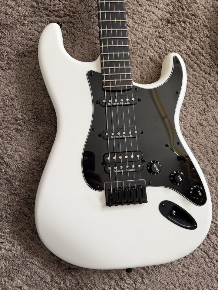 Fender Stratocaster FSR Player II Advanced Artic White de segunda mano · Foto 2 de 6 · Murcia · 760 €