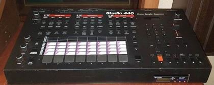 Compro: Sequential Circuits Studio 440