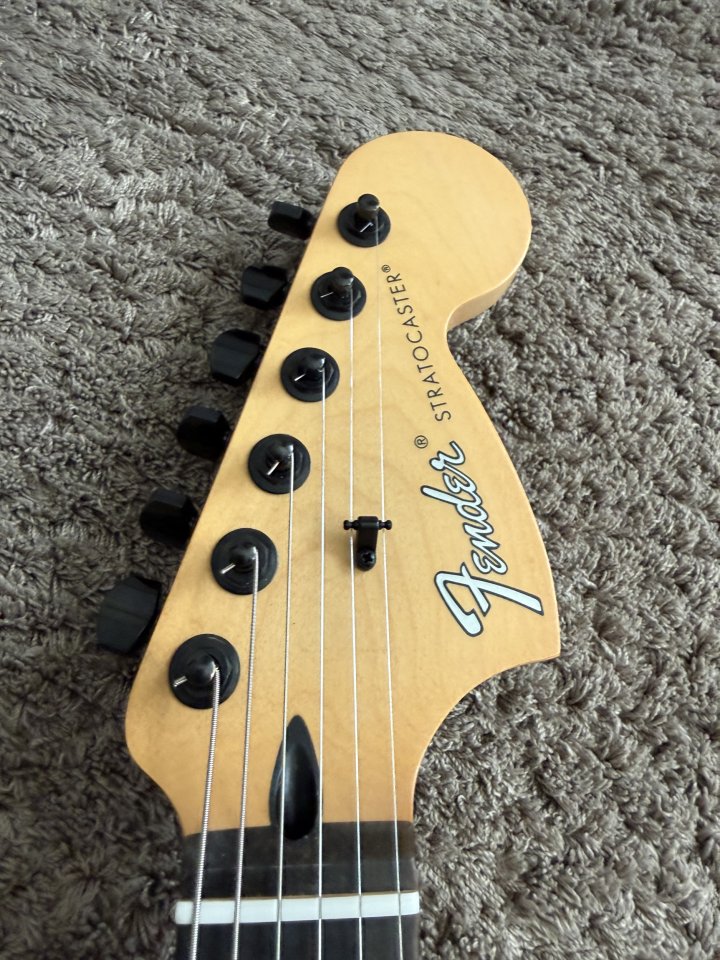 Fender Stratocaster FSR Player II Advanced Artic White de segunda mano · Foto 4 de 6 · Murcia · 760 €