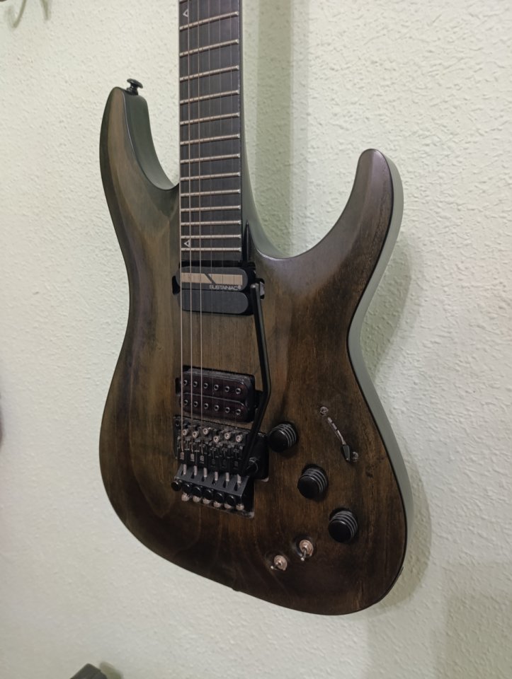 Schecter Apocalypse C1 FR S Rusty Gray de segunda mano · Foto 2 de 7 · Cantabria · 1050 €