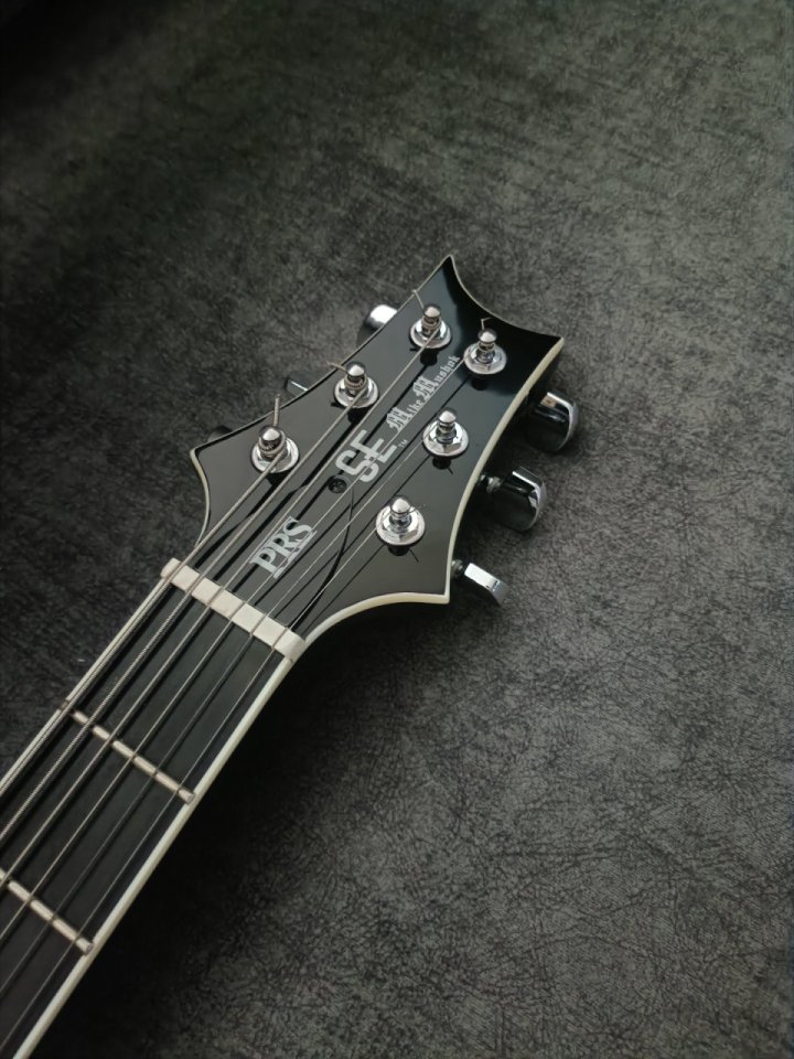 Guitarra PRS SE Mike Mushok de segunda mano · Foto 5 de 5 · Murcia · 945 €