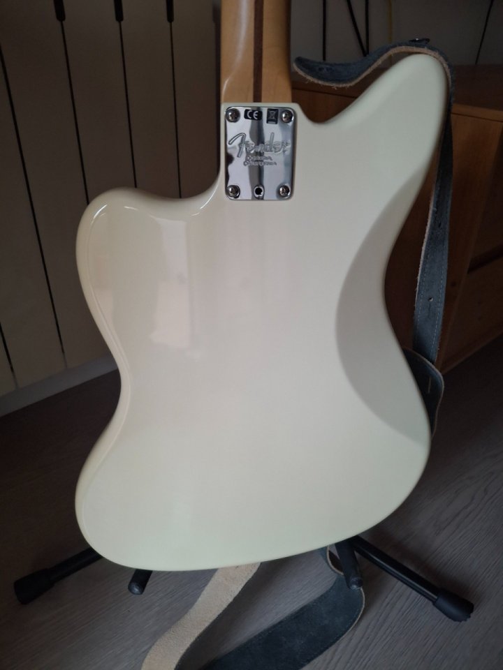 Fender Jazzmaster American Professional 2016 con puente Staytrem