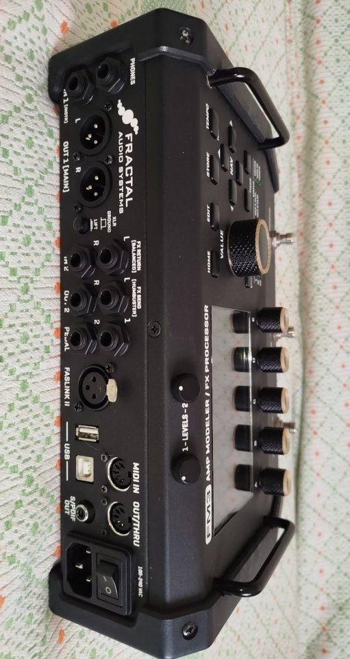 Fractal FM3 ( En perfecto estado )