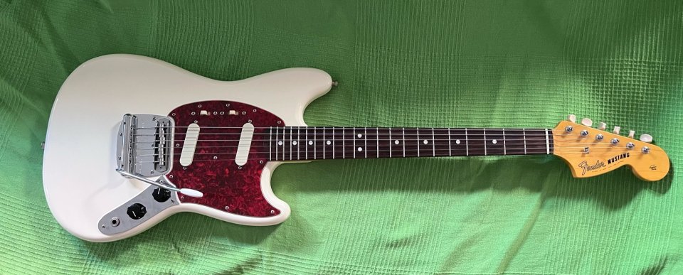 Fender Mustang Japan 2019 de segunda mano · Foto 1 de 6 · Barcelona · 1400 €