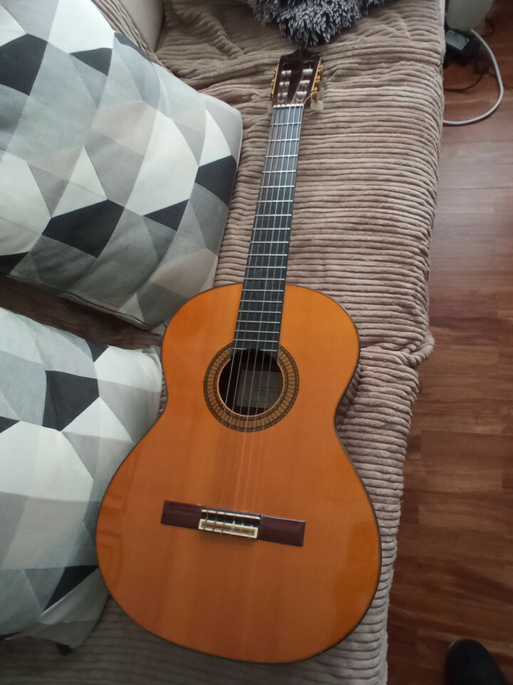 Guitarra clásica artesana
