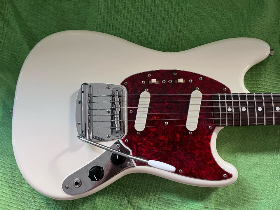 Fender Mustang Japan 2019 de segunda mano · Foto 2 de 6 · Barcelona · 1400 €