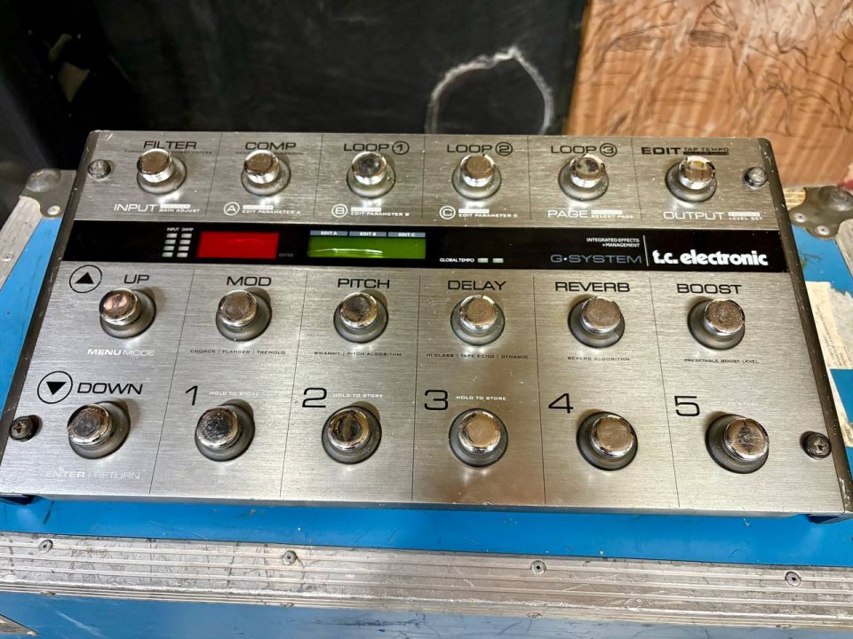 TC Electronic G-System. RESERVADA