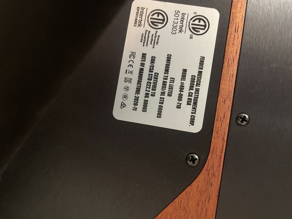 Hazme una oferta Guitarra Híbrida Fender American Acoustasonic Stratocaster (Sunburst) de segunda mano · Foto 5 de 9 · Sevilla · 1450 €