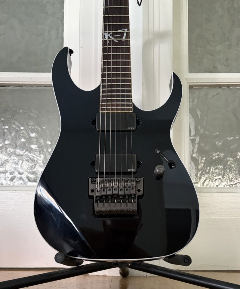 Ibanez Prestige K7 (7 Cuerdas) de segunda mano · Foto 2 de 7 · Barcelona · 1299 €