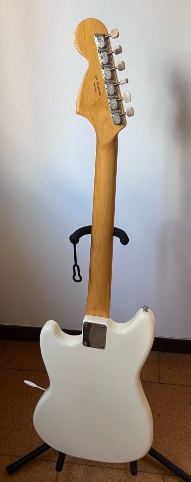 Fender Mustang Japan 2019 de segunda mano · Foto 6 de 6 · Barcelona · 1400 €